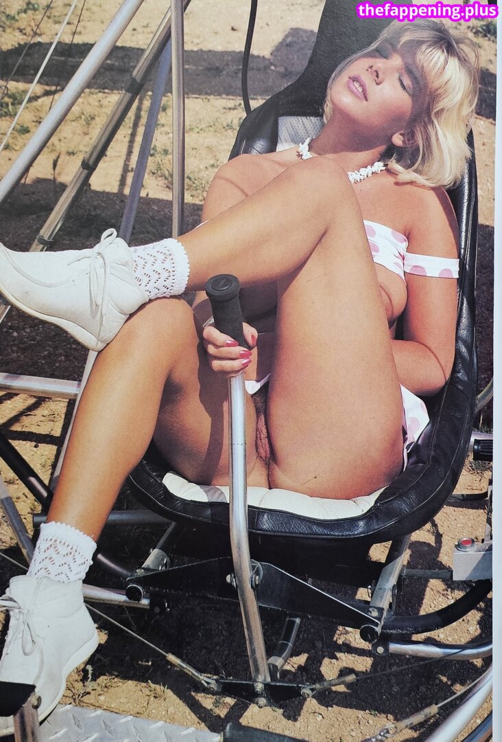 S early  s page  girls/ leaked private photo uncensored HD quality