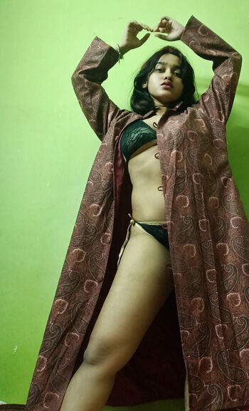 Abhipsa karmakar page leaked private photo uncensored HD quality