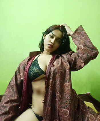Abhipsa karmakar page leaked private photo uncensored HD quality