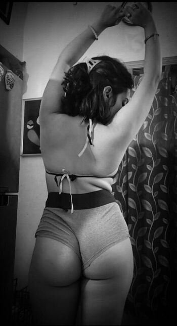 Abhipsa karmakar page leaked private photo uncensored HD quality