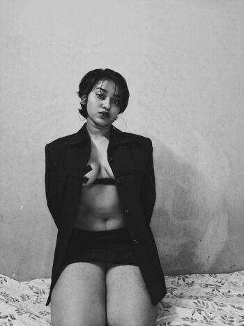Abhipsa karmakar page leaked private photo uncensored HD quality