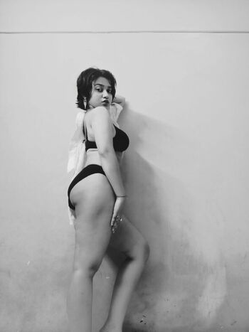 Abhipsa karmakar page leaked private photo uncensored HD quality