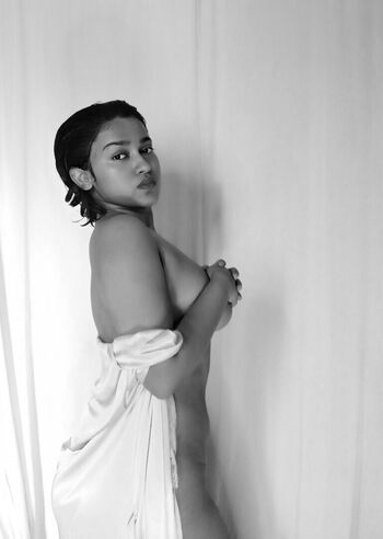 Abhipsa karmakar leaked private photo uncensored HD quality