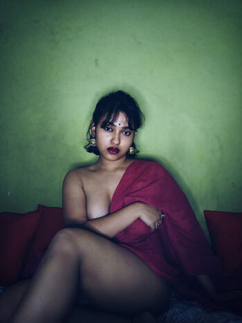 Abhipsa karmakar leaked private photo uncensored HD quality
