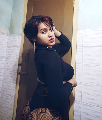 Abhipsa karmakar leaked private photo uncensored HD quality