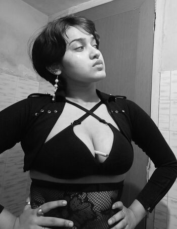 Abhipsa karmakar leaked private photo uncensored HD quality