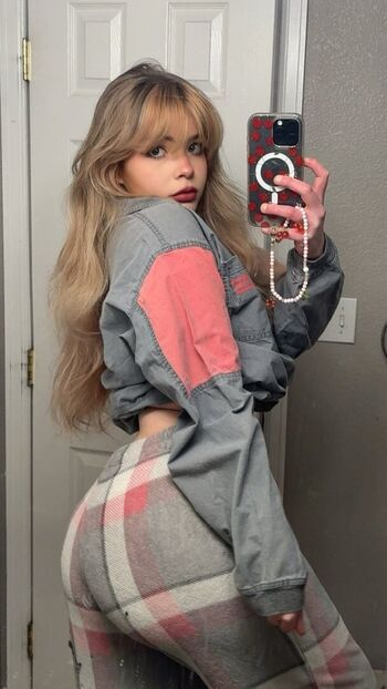 Aiiygatorz page leaked private photo uncensored HD quality