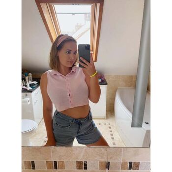 Aisling norman leaked private photo uncensored HD quality