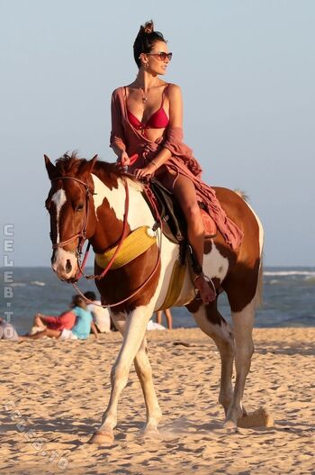 Alessandra ambrosio  page leaked private photo uncensored HD quality