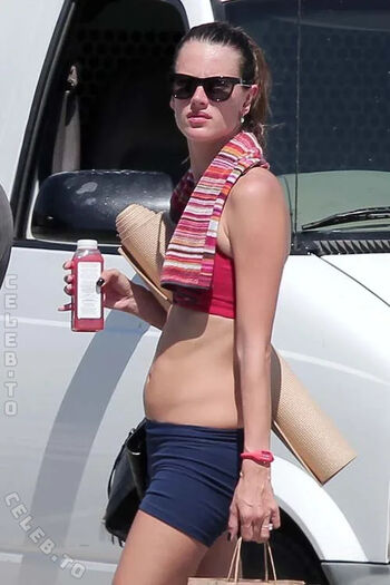 Alessandra ambrosio  page leaked private photo uncensored HD quality
