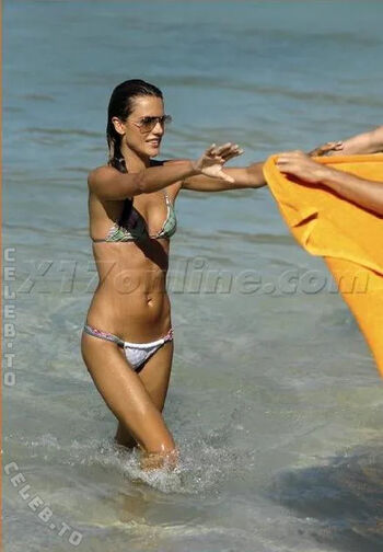 Alessandra ambrosio  page leaked private photo uncensored HD quality