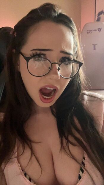 Aliciajade page leaked private photo uncensored HD quality