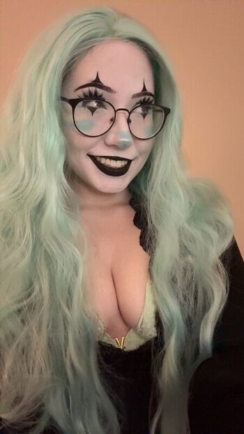 Aliciajade leaked private photo uncensored HD quality