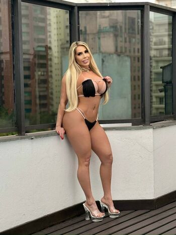 Alineferrari leaked private photo uncensored HD quality