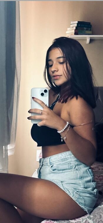 Amateur streamers leaked private photo uncensored HD quality