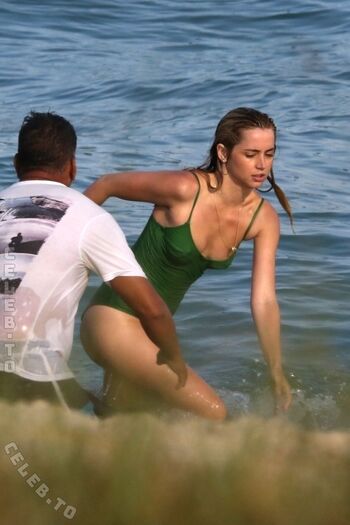 Ana de armas  page leaked private photo uncensored HD quality