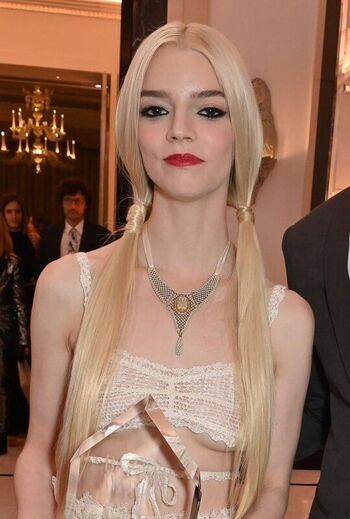 Anya taylor joy  page leaked private photo uncensored HD quality