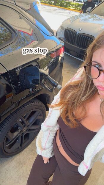 Ariana white page leaked private photo uncensored HD quality