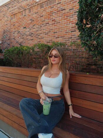 Ariana white page leaked private photo uncensored HD quality