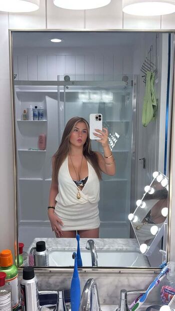 Ariana white page leaked private photo uncensored HD quality