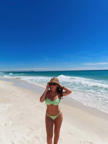 Ariana white page leaked private photo uncensored HD quality