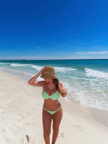 Ariana white page leaked private photo uncensored HD quality