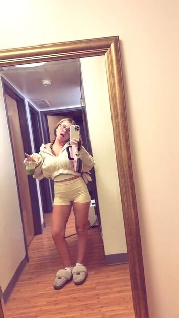 Ariana white page leaked private photo uncensored HD quality