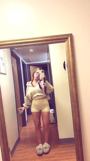 Ariana white page leaked private photo uncensored HD quality