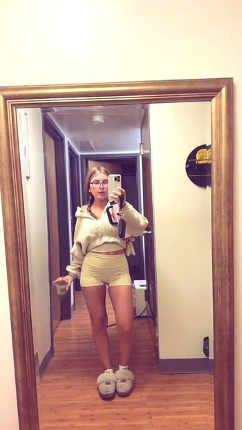 Ariana white page leaked private photo uncensored HD quality