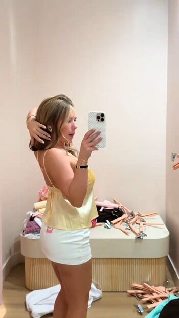 Ariana white page leaked private photo uncensored HD quality