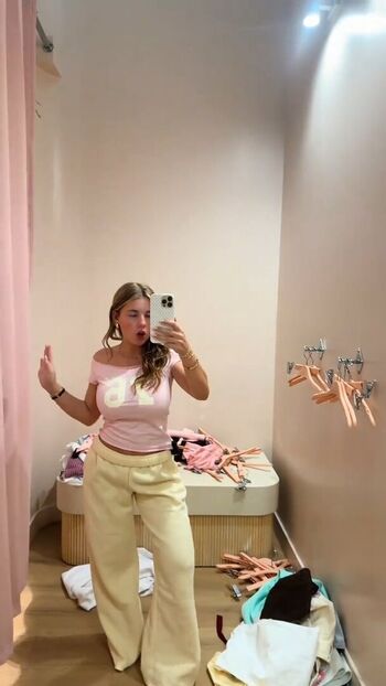 Ariana white page leaked private photo uncensored HD quality