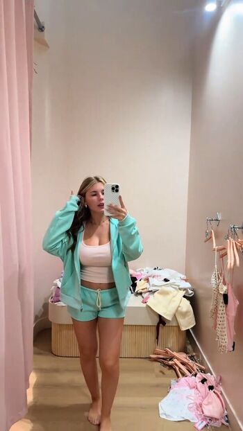 Ariana white page leaked private photo uncensored HD quality