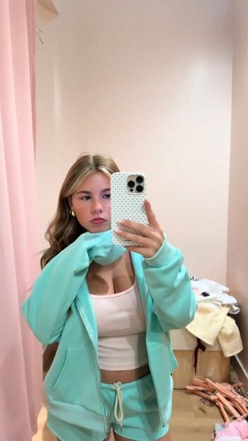 Ariana white page leaked private photo uncensored HD quality