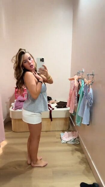 Ariana white page leaked private photo uncensored HD quality