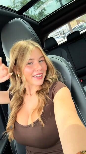 Ariana white page leaked private photo uncensored HD quality