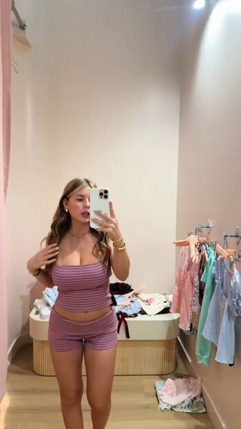 Ariana white page leaked private photo uncensored HD quality