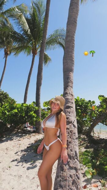 Ariana white leaked private photo uncensored HD quality