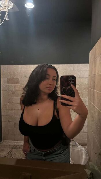 Ariibacardi leaked private photo uncensored HD quality