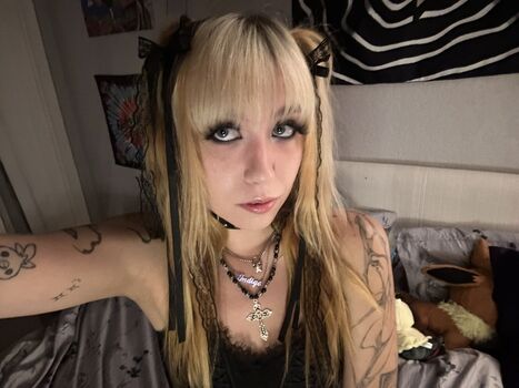 Armpit fetish leaked private photo uncensored HD quality