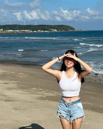 Ashleyhung leaked private photo uncensored HD quality
