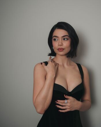Auli i cravalho leaked private photo uncensored HD quality