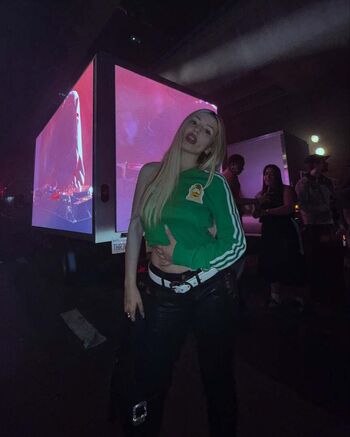 Ava max  page leaked private photo uncensored HD quality