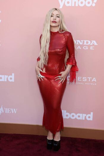 Ava max  page leaked private photo uncensored HD quality