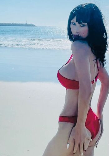 Bai ling  page leaked private photo uncensored HD quality