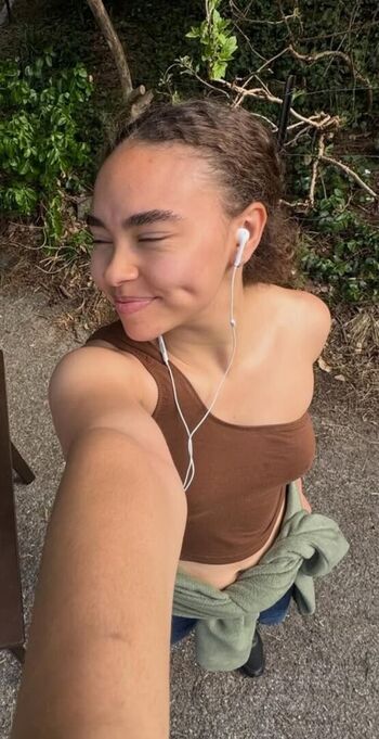 Bailey bass page leaked private photo uncensored HD quality
