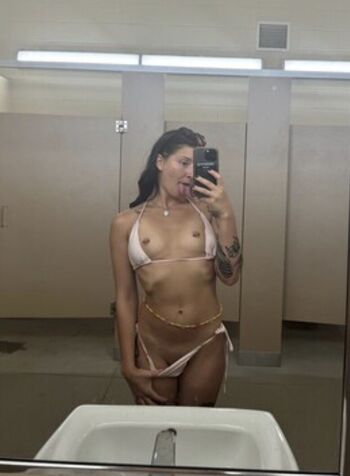 Basskittenblue page leaked private photo uncensored HD quality