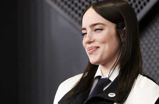 Billie eilish  page leaked private photo uncensored HD quality