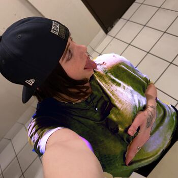 Billie eilish  page leaked private photo uncensored HD quality