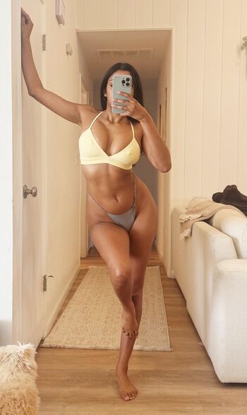 Bollywoodtrapqueen page leaked private photo uncensored HD quality