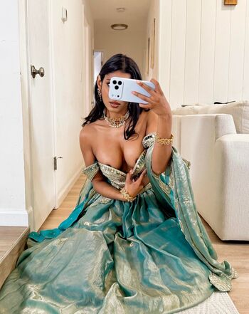 Bollywoodtrapqueen page leaked private photo uncensored HD quality